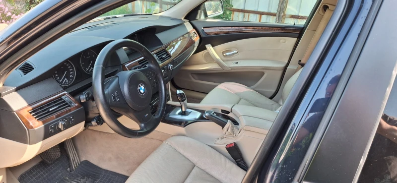 BMW 525 3.0D Facelift, снимка 8 - Автомобили и джипове - 52634855
