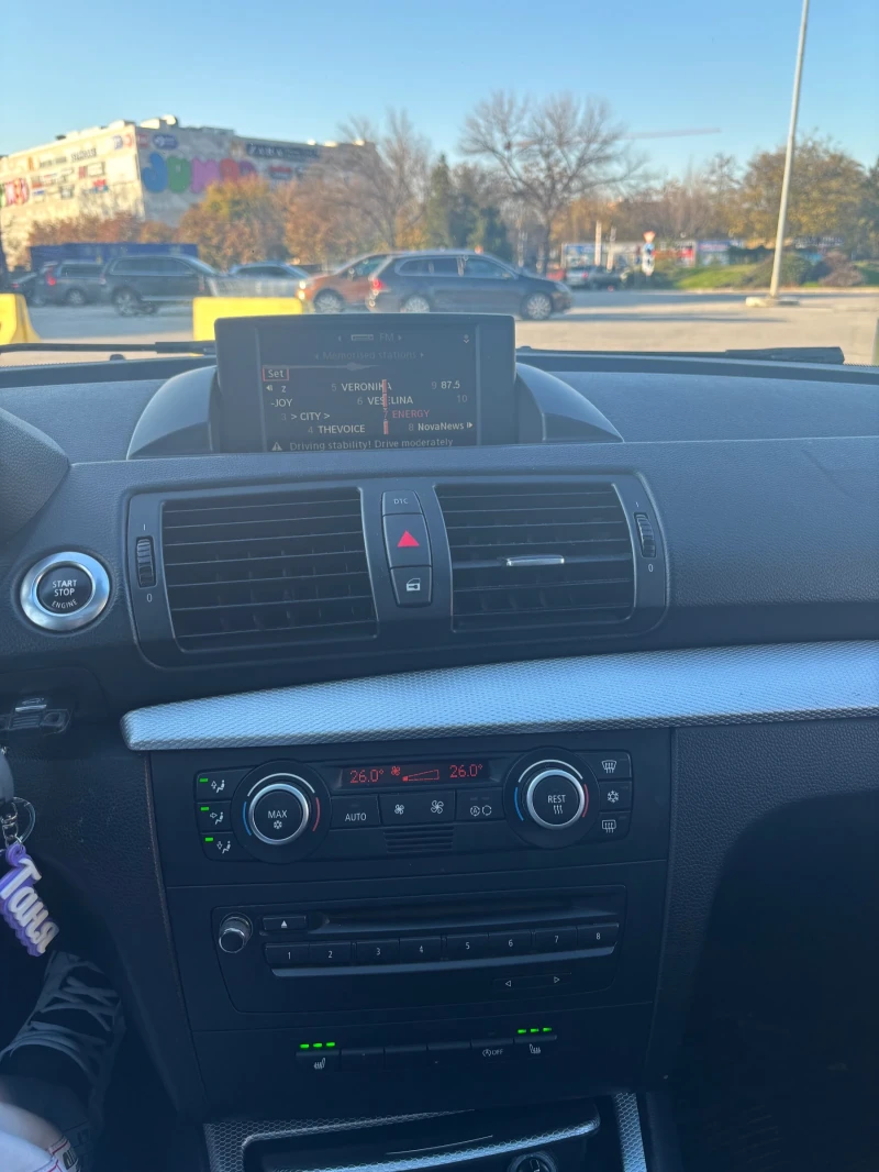 BMW 118 2.0d MPack/Face/Full, снимка 11 - Автомобили и джипове - 52424596