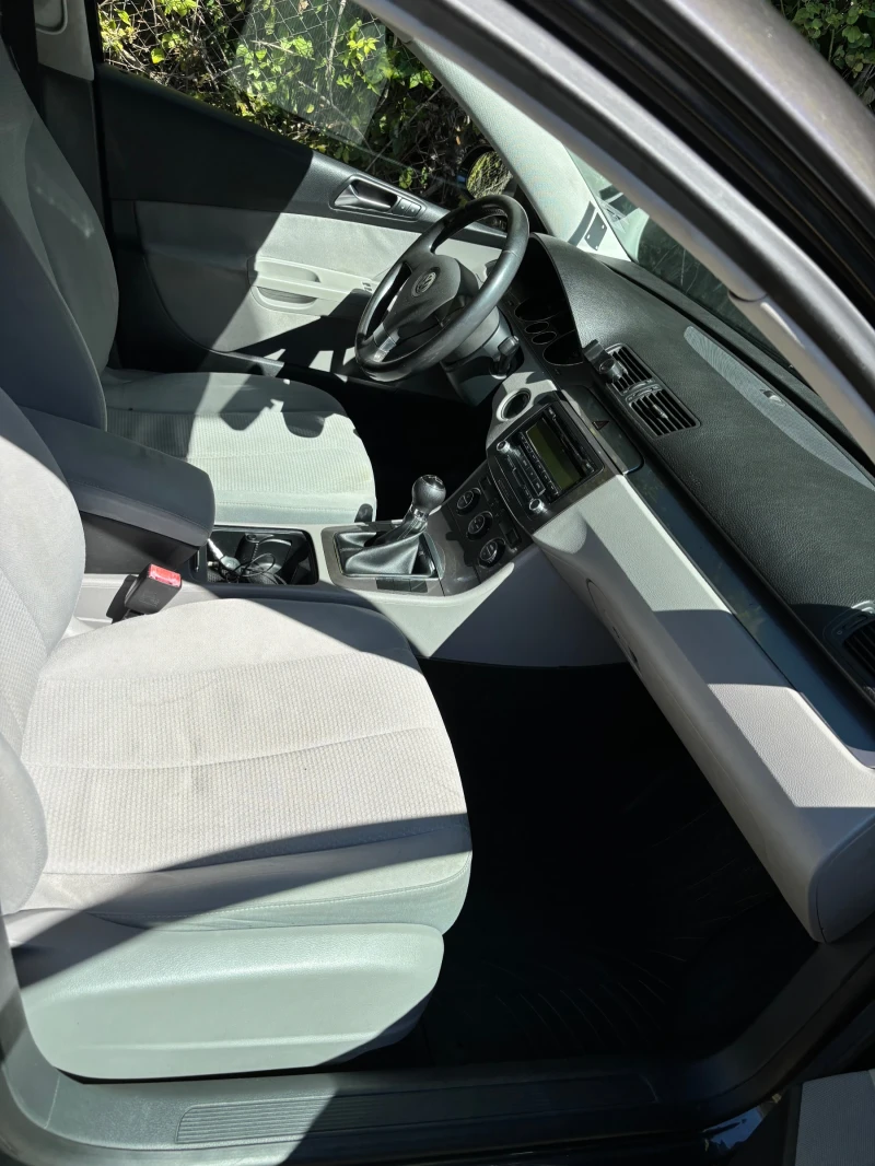 VW Passat, снимка 7 - Автомобили и джипове - 52508277