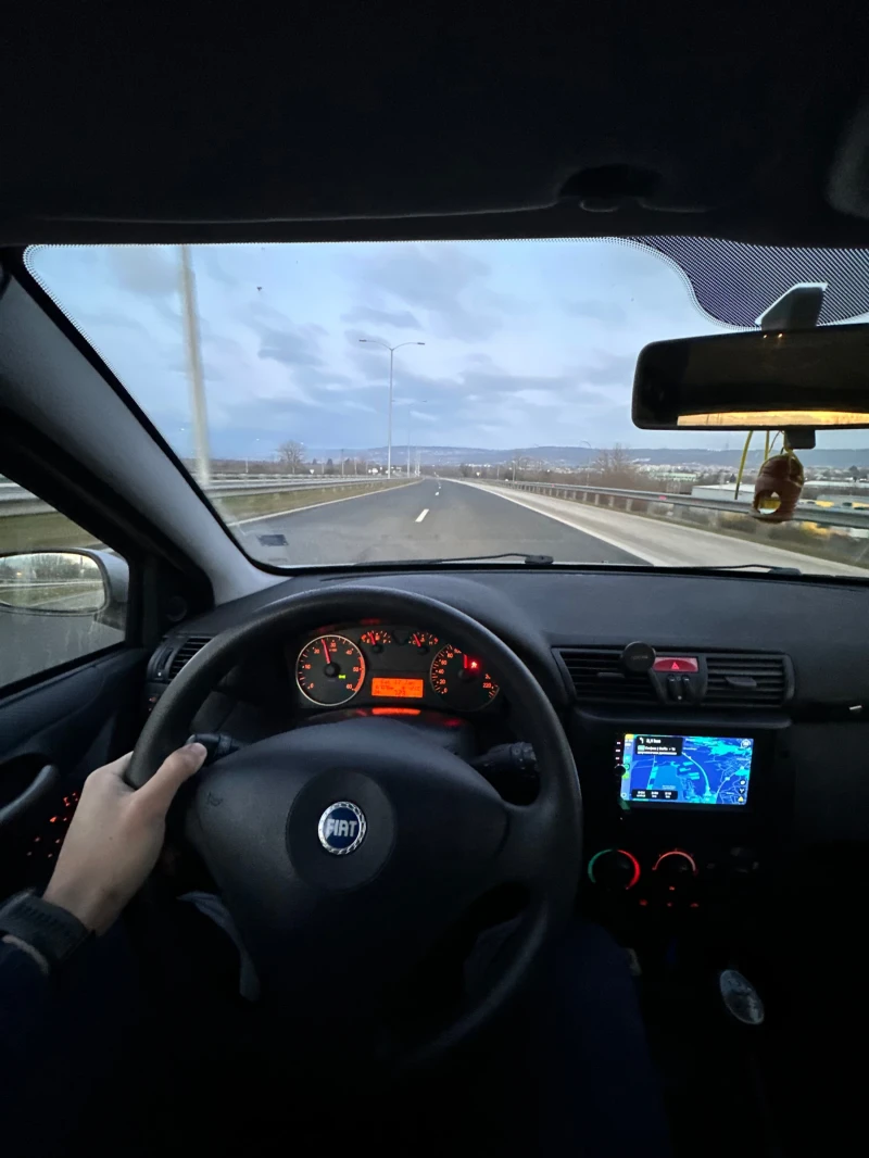 Fiat Stilo 1.9, снимка 6 - Автомобили и джипове - 53247442