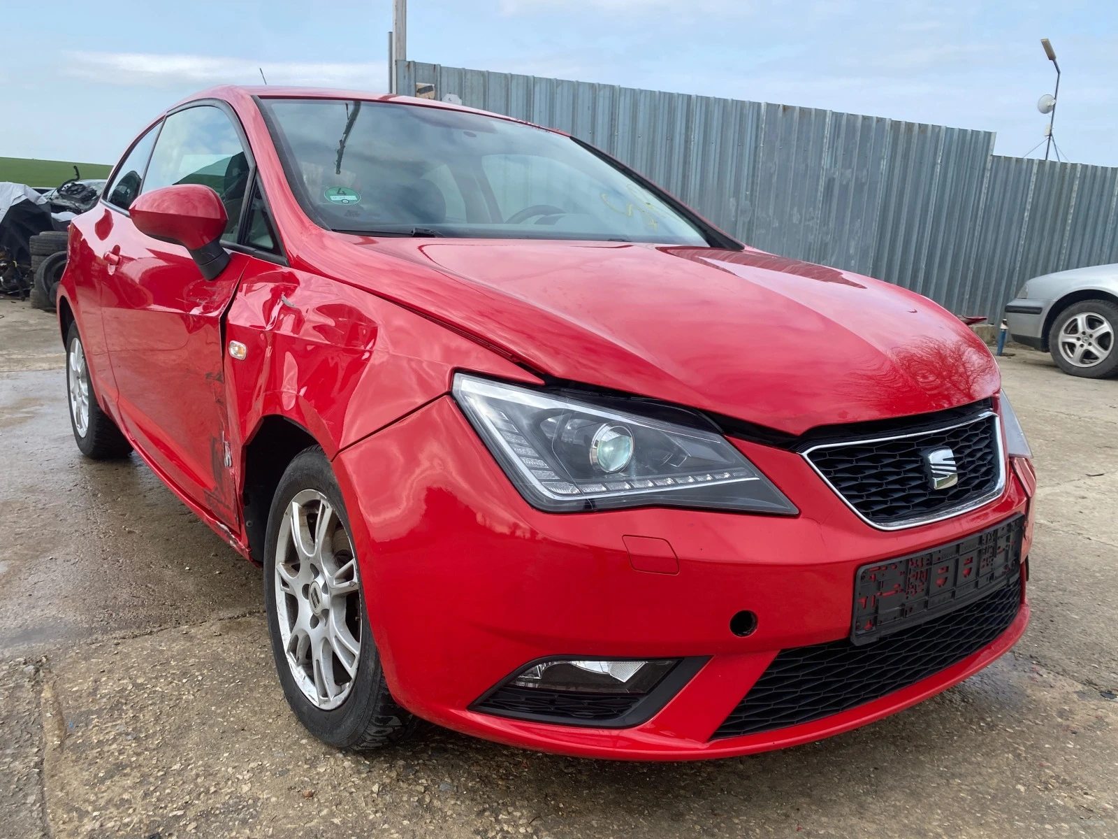 Seat Ibiza 1.2i, снимка 1