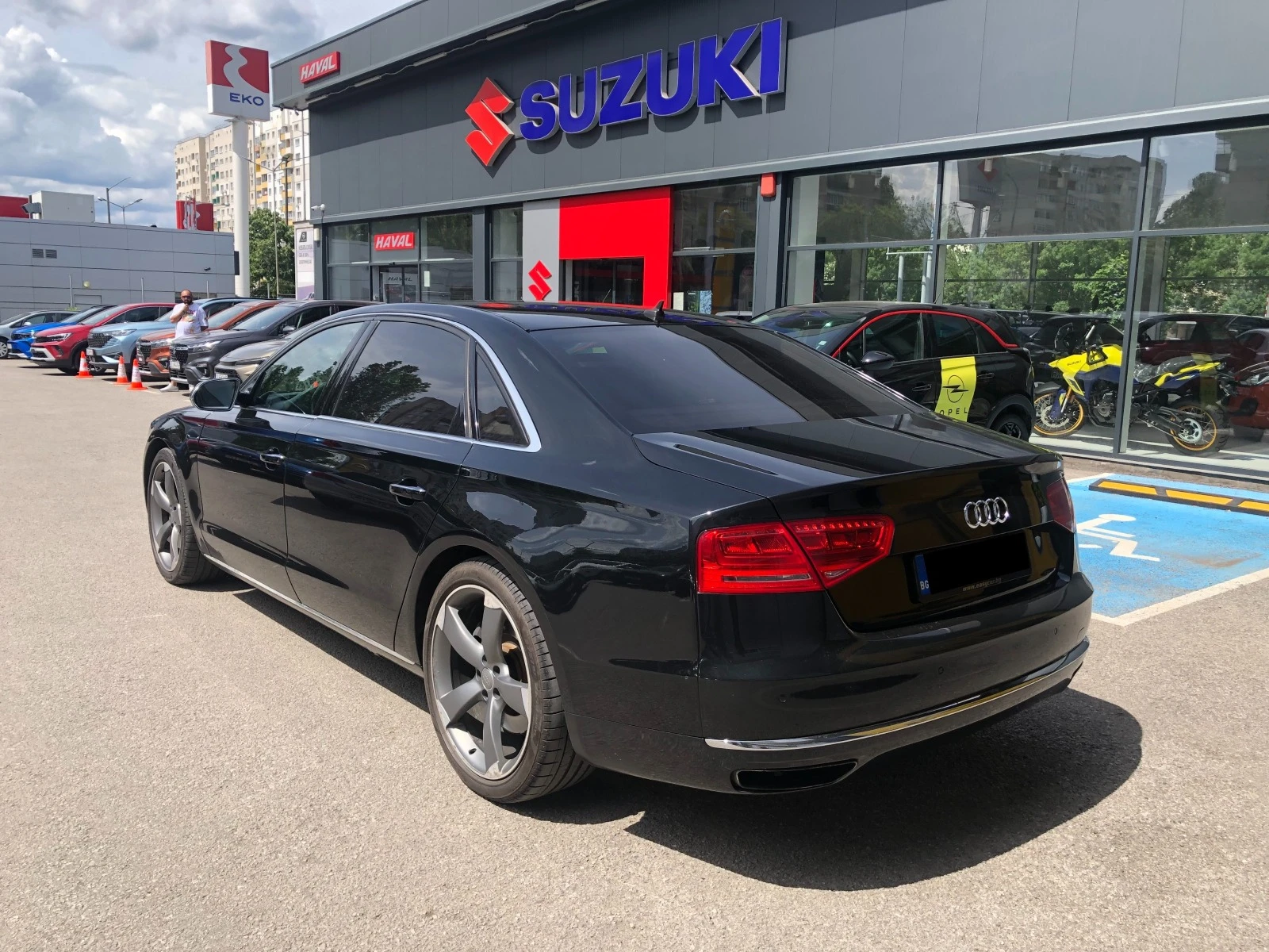 Audi A8 A8 L 4.2 TDI  - изображение 4