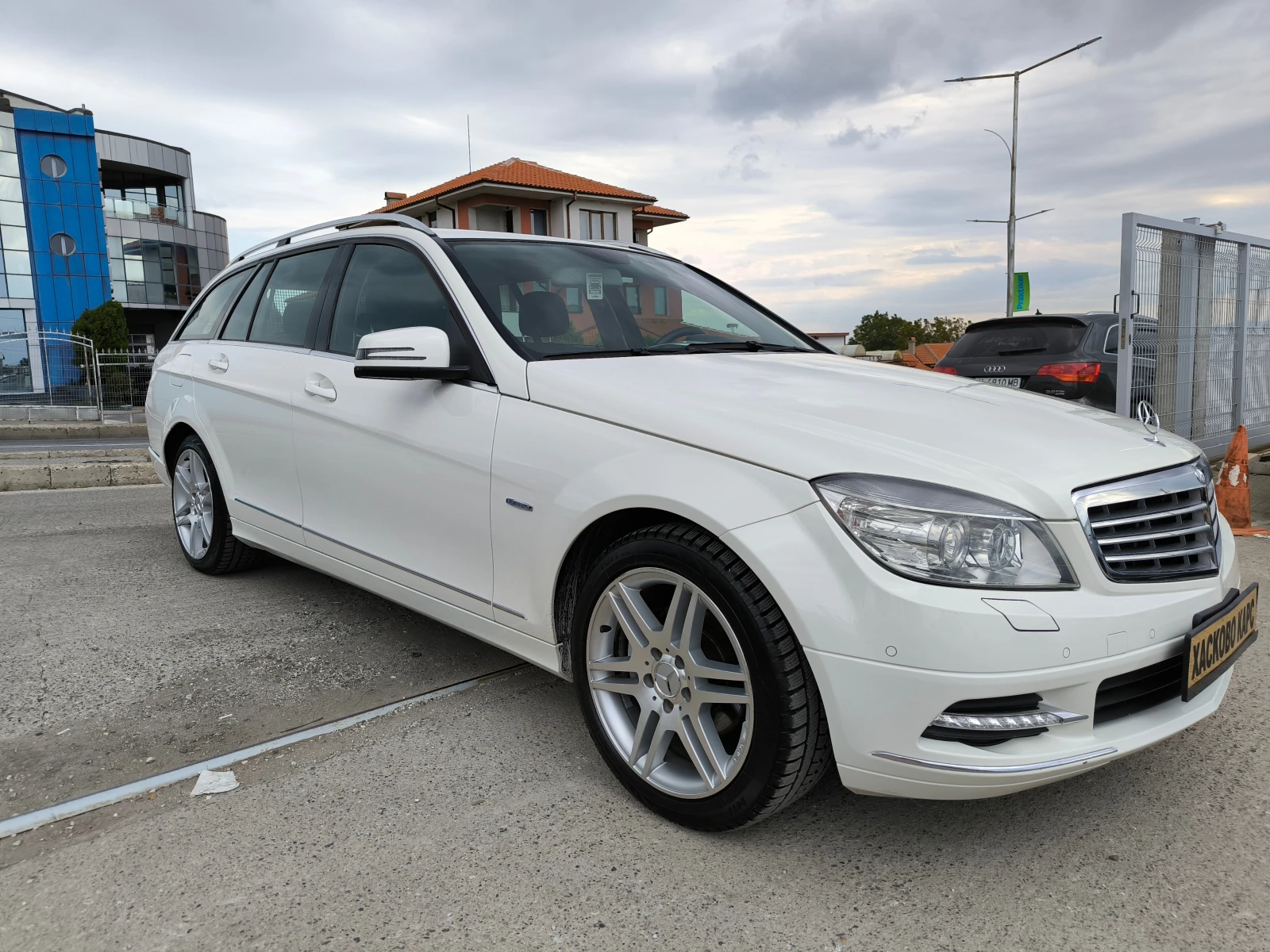 Mercedes-Benz C 180  - изображение 3