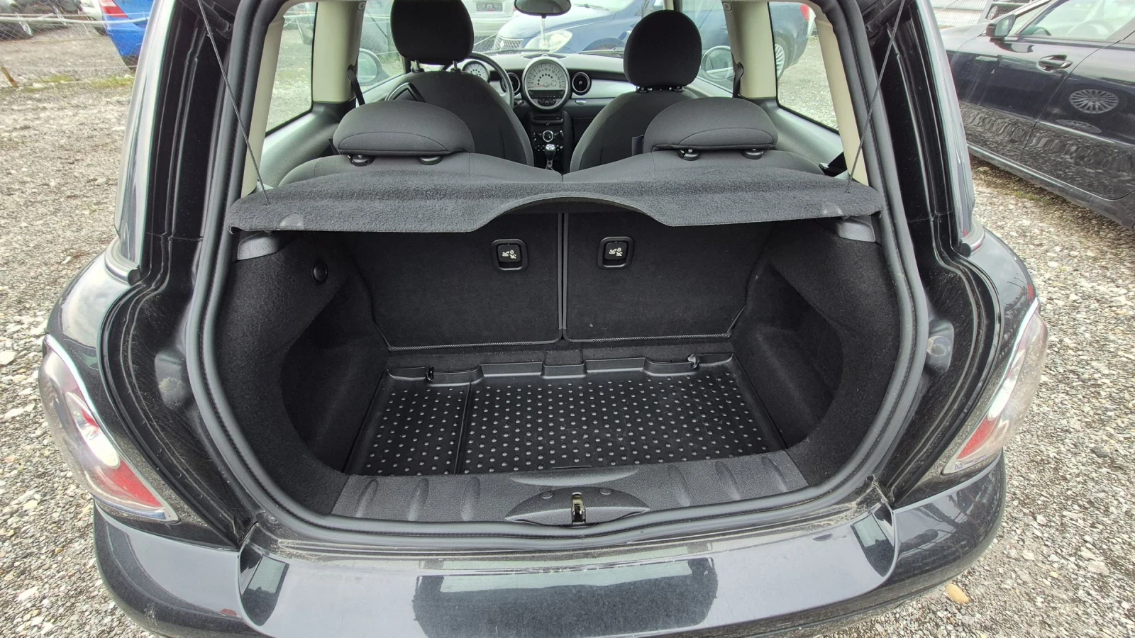 Mini One 1.6i* 74hp* FACE* 120000km* 2011* *  | Mobile.bg   13