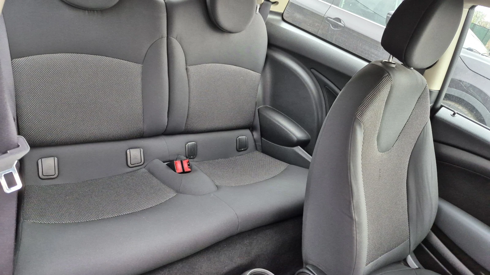 Mini One 1.6i* 74hp* FACE* 120000km* 2011* *  | Mobile.bg   11