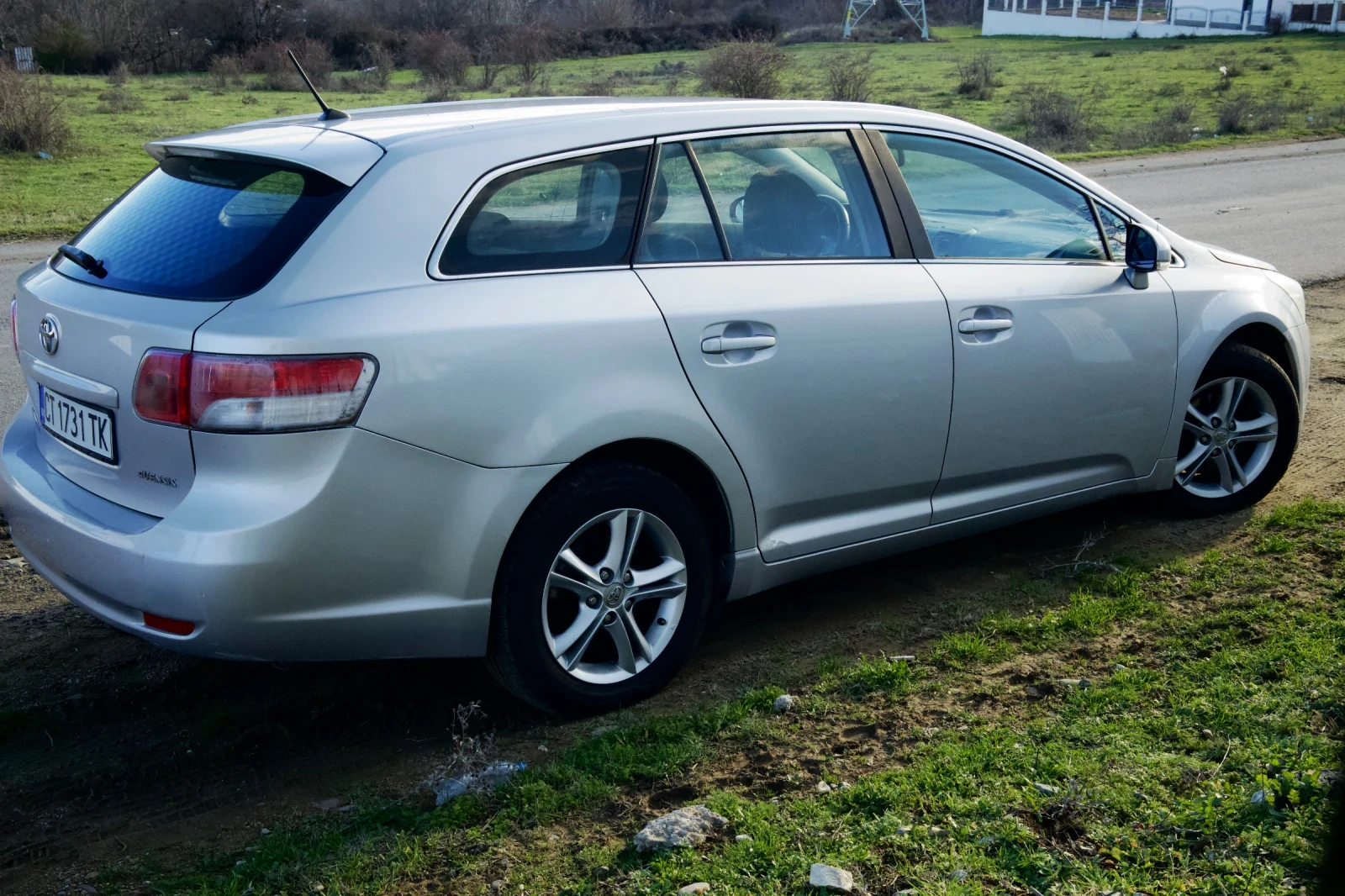 Toyota Avensis 1.6 - изображение 3