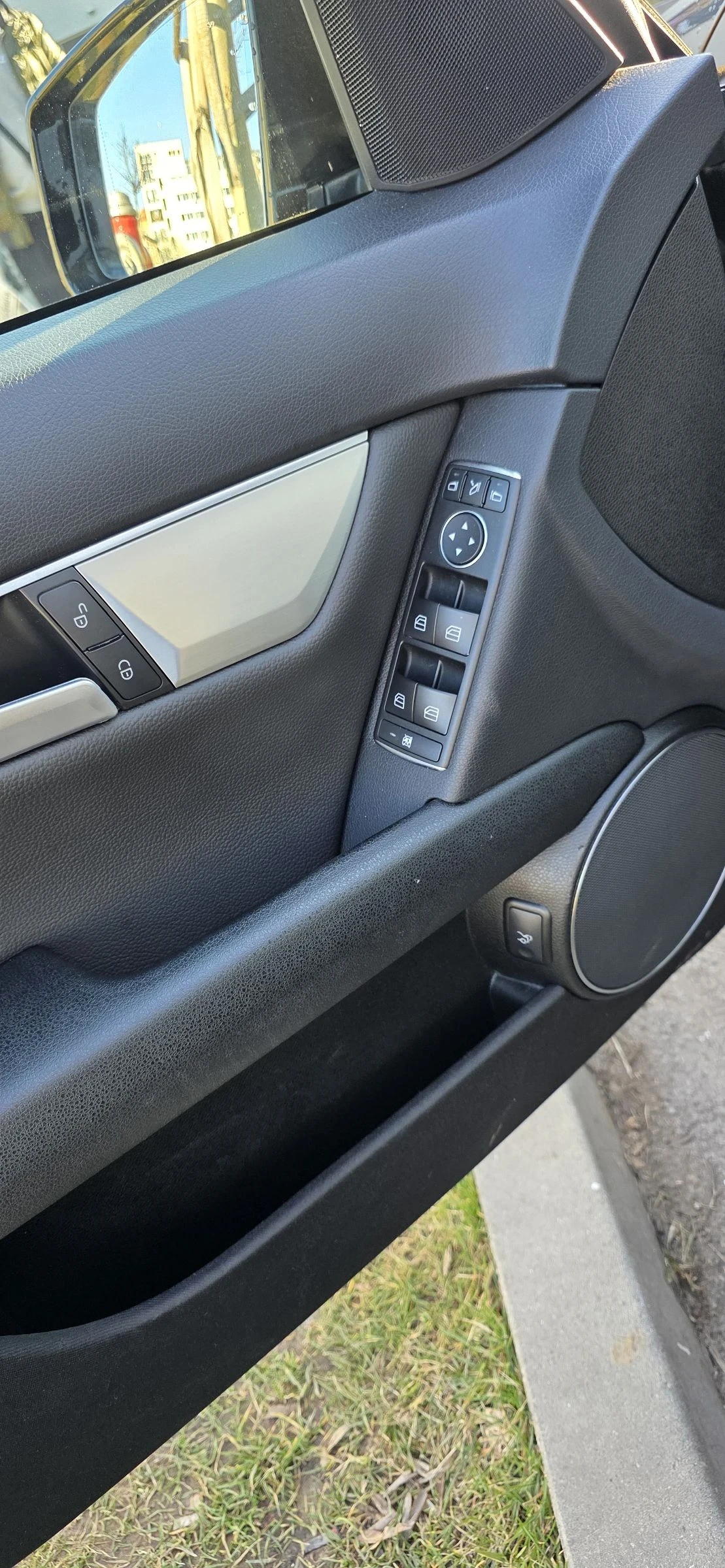 Mercedes-Benz C 180 Avantgarde, снимка 5 - Автомобили и джипове - 53729205