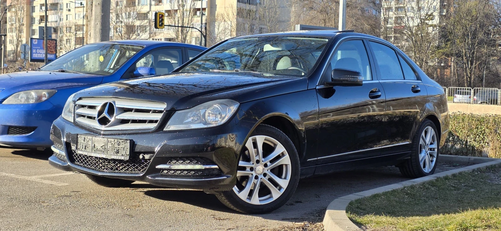 Mercedes-Benz C 180 Avantgarde, снимка 2 - Автомобили и джипове - 53729205
