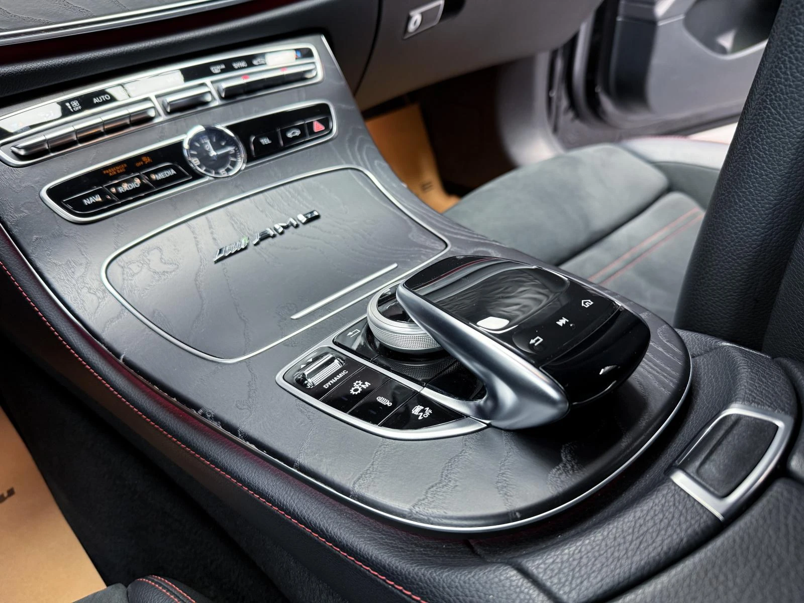 Mercedes-Benz E 53 AMG TURBO* 4MATIC* CAMERA* COUPE* NAVI* AMG RIDE CONTR, снимка 12 - Автомобили и джипове - 53869036