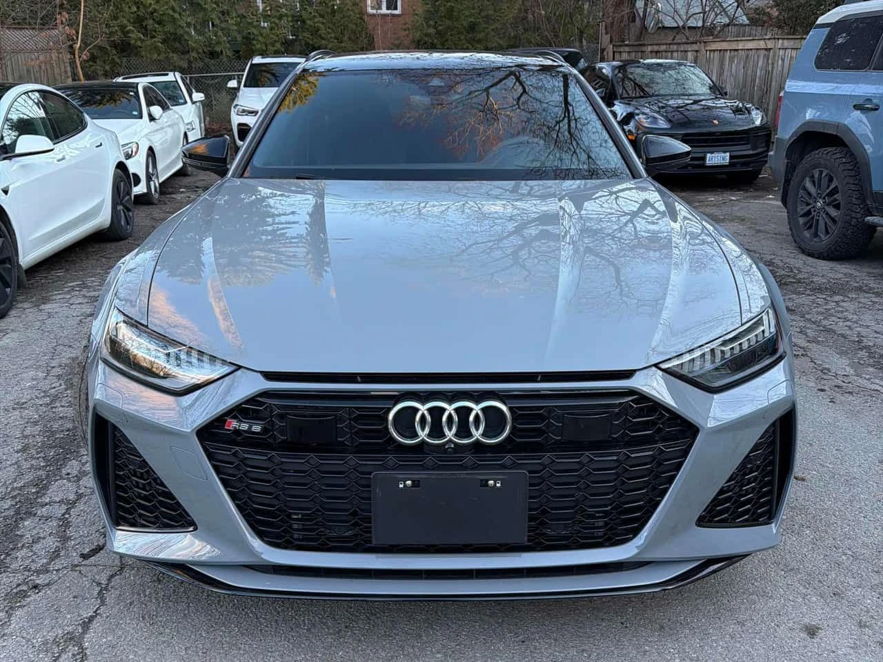 Audi Rs6 4.0 TFSI/CARFAX/B&O/ОБДУХВАНЕ/HUD/DIS/360, снимка 2 - Автомобили и джипове - 53981461