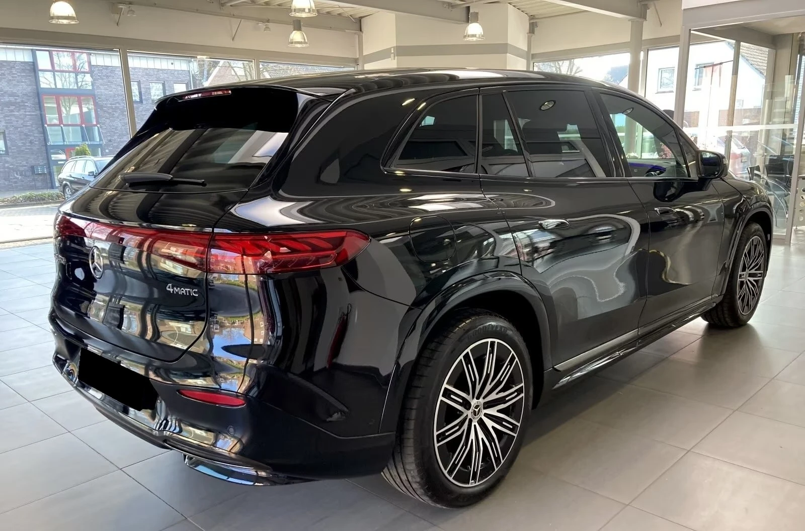 Mercedes-Benz EQS 450 AMG/SUV/4MATIC/HYPERSCREEN/BURM/PANO/360/, снимка 5 - Автомобили и джипове - 53993971