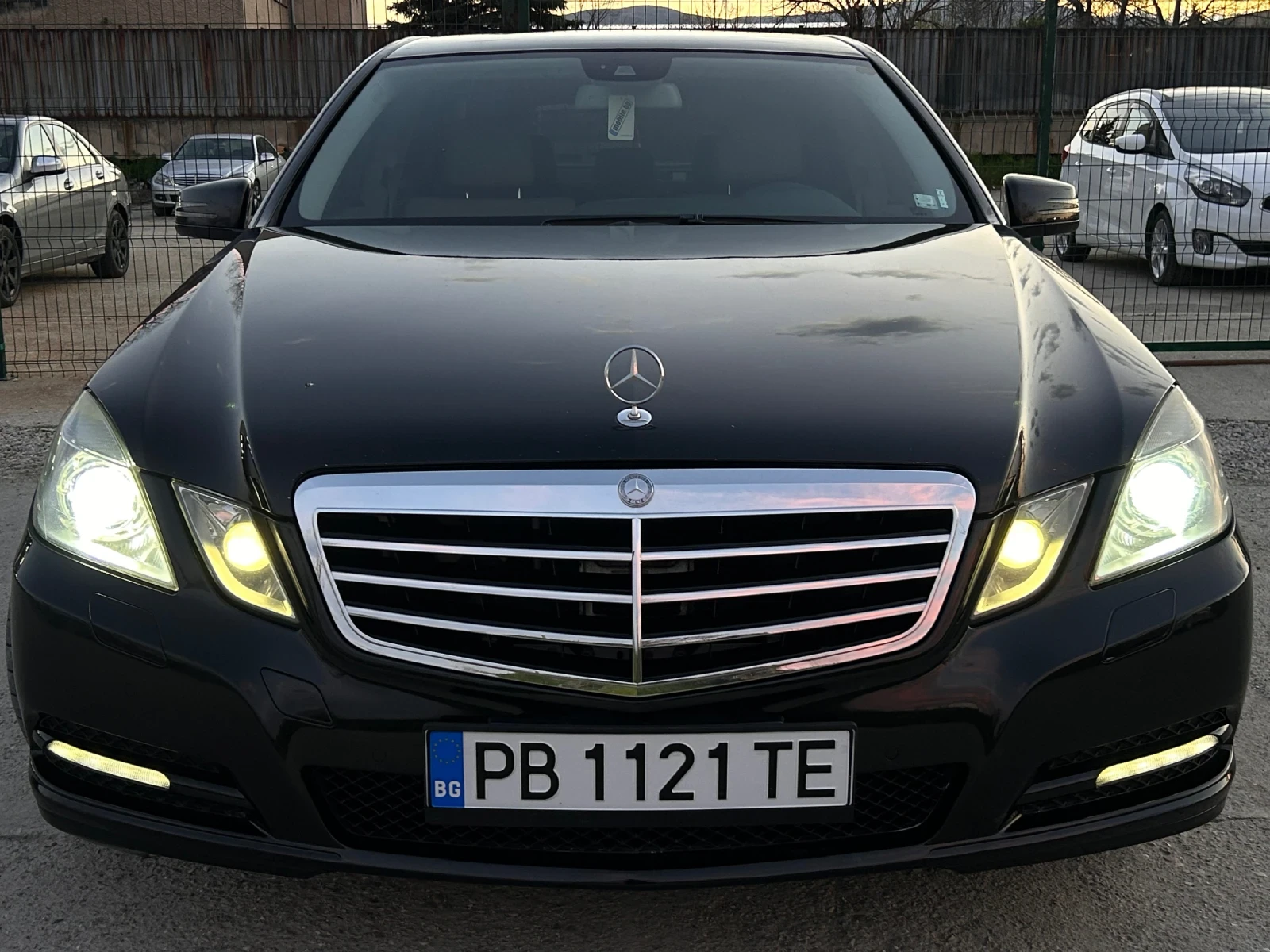 Mercedes-Benz E 250 4MATIC, снимка 6 - Автомобили и джипове - 54127653