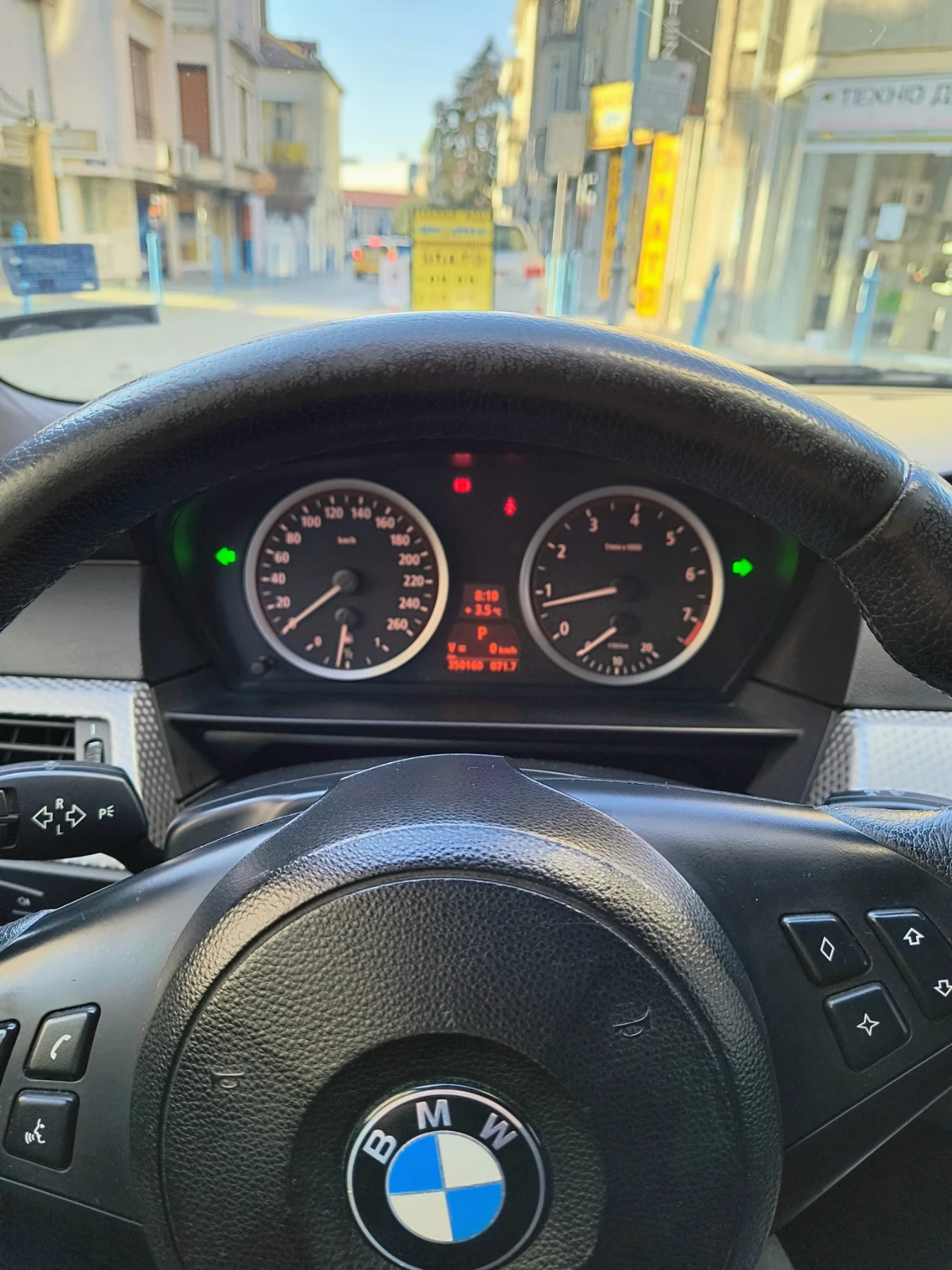 BMW 530, снимка 13 - Автомобили и джипове - 54160080