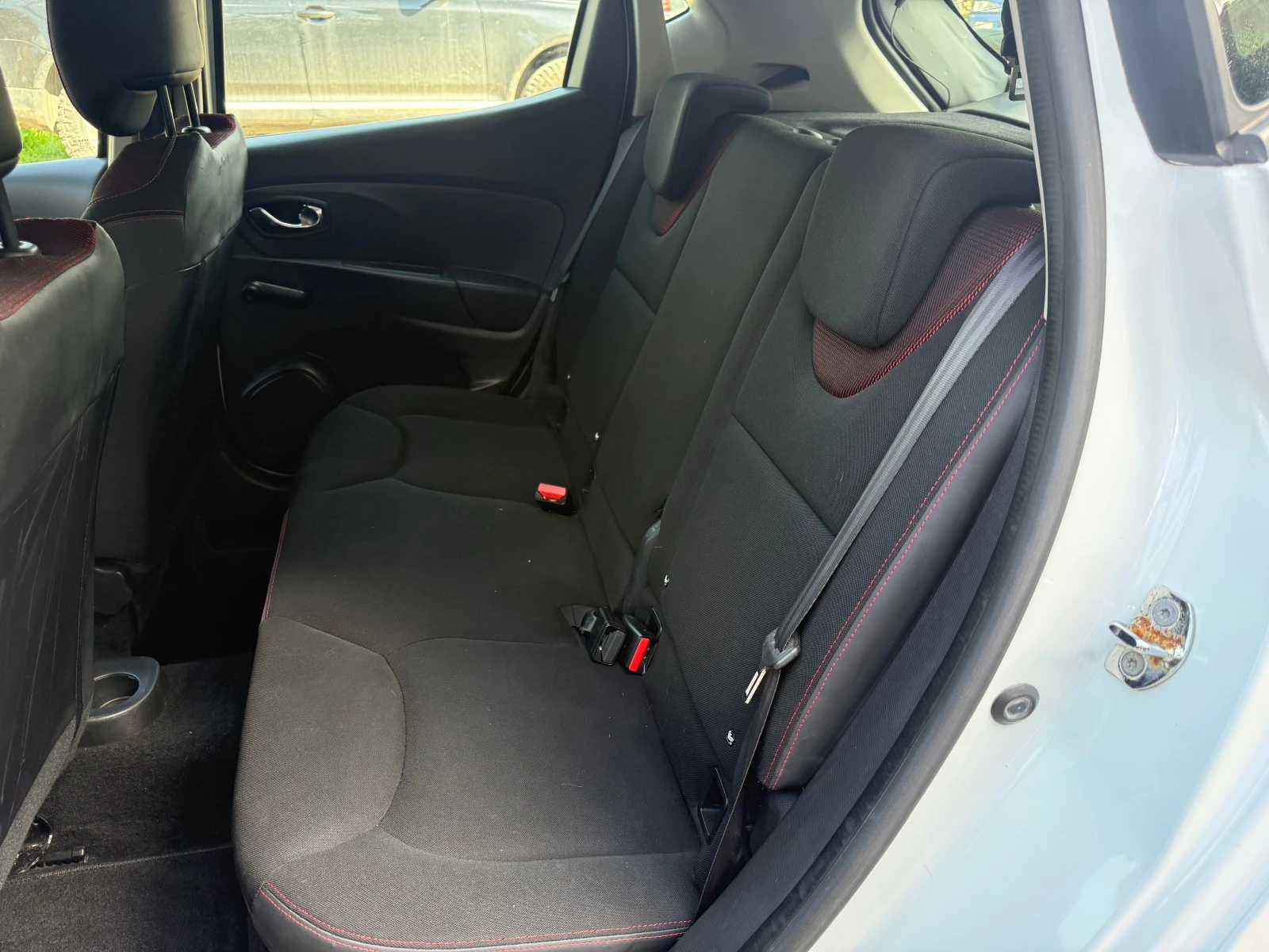 Renault Clio 1.5dci LIMITED , снимка 11 - Автомобили и джипове - 54228676