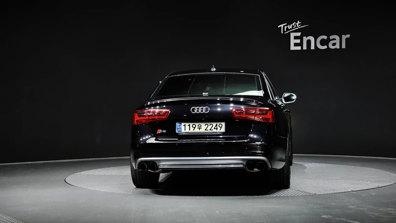 Audi S6 BLK OPTIC* CARBON* HEAD-UP* B&O* КРАЙНА ЦЕНА, снимка 4 - Автомобили и джипове - 54378385