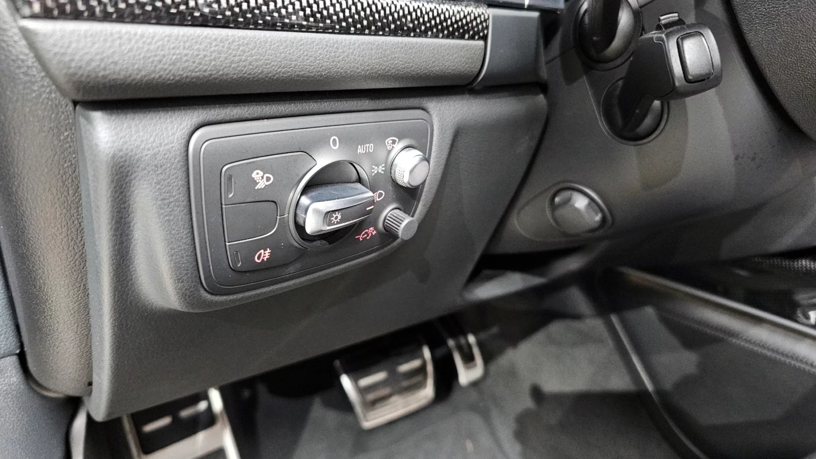 Audi S6 BLK OPTIC* CARBON* HEAD-UP* B&O* КРАЙНА ЦЕНА, снимка 9 - Автомобили и джипове - 54378385
