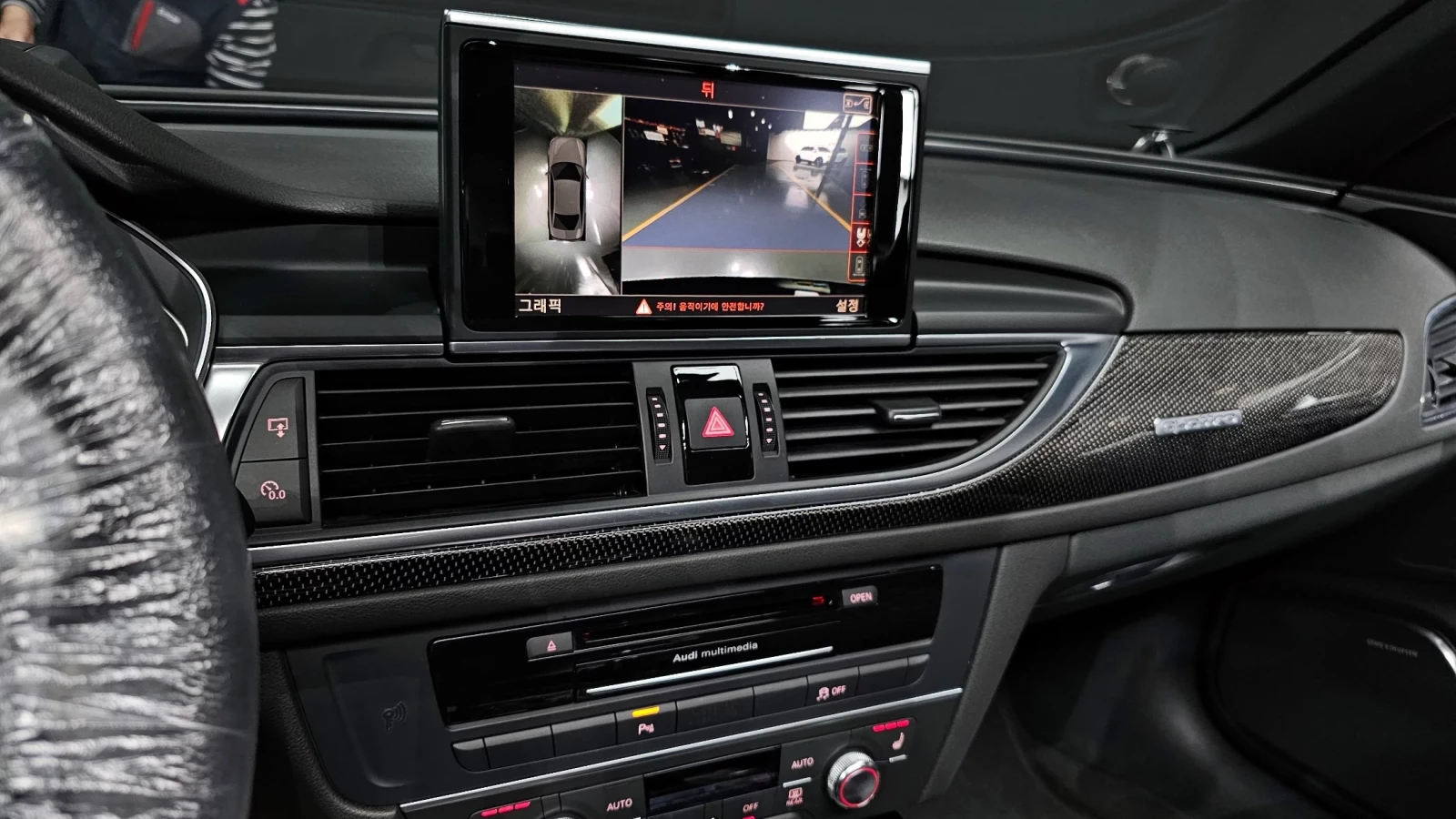 Audi S6 BLK OPTIC* CARBON* HEAD-UP* B&O* КРАЙНА ЦЕНА, снимка 12 - Автомобили и джипове - 54378385
