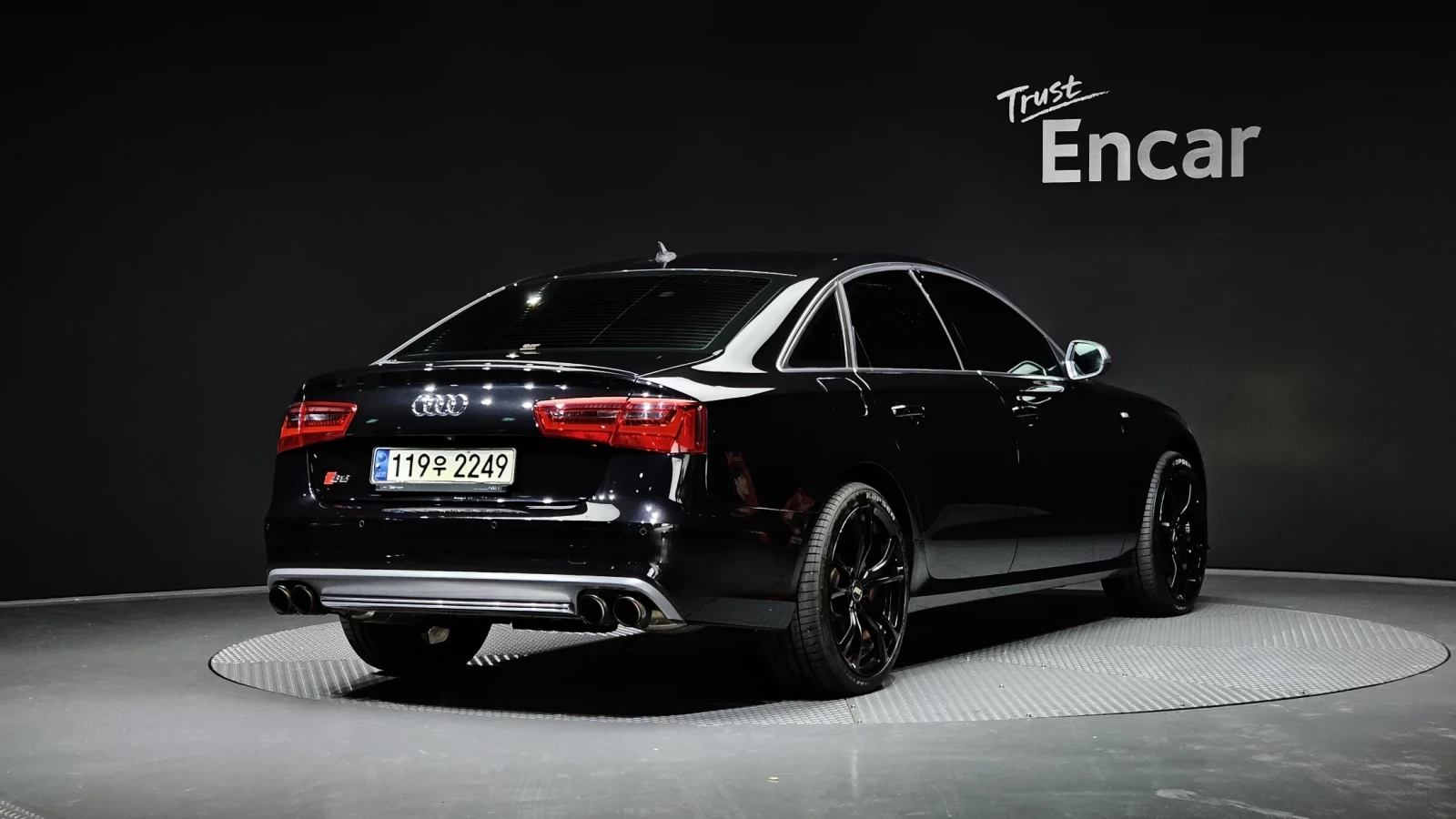Audi S6 BLK OPTIC* CARBON* HEAD-UP* B&O* КРАЙНА ЦЕНА, снимка 3 - Автомобили и джипове - 54378385