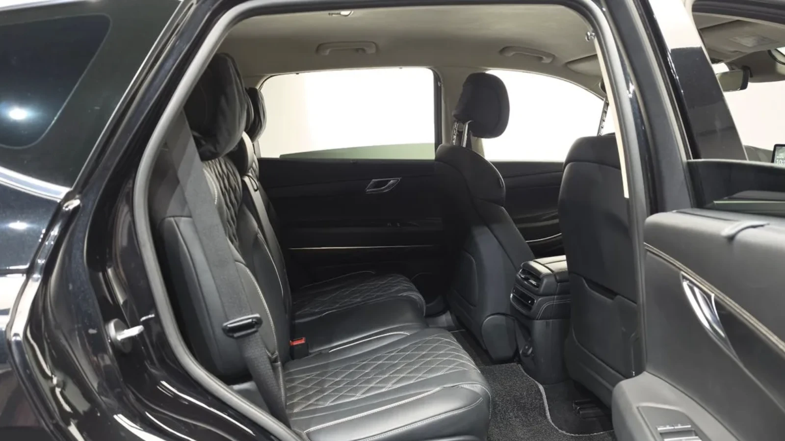 Genesis GV80, снимка 13 - Автомобили и джипове - 54630976