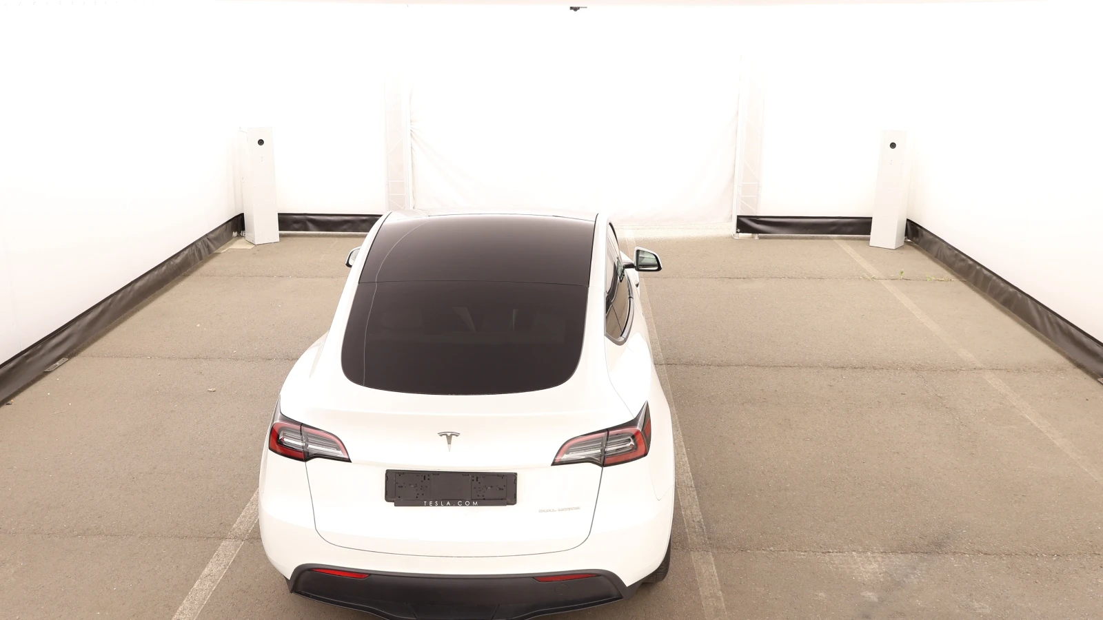 Tesla Model Y Long Range AWD, снимка 8 - Автомобили и джипове - 54712804