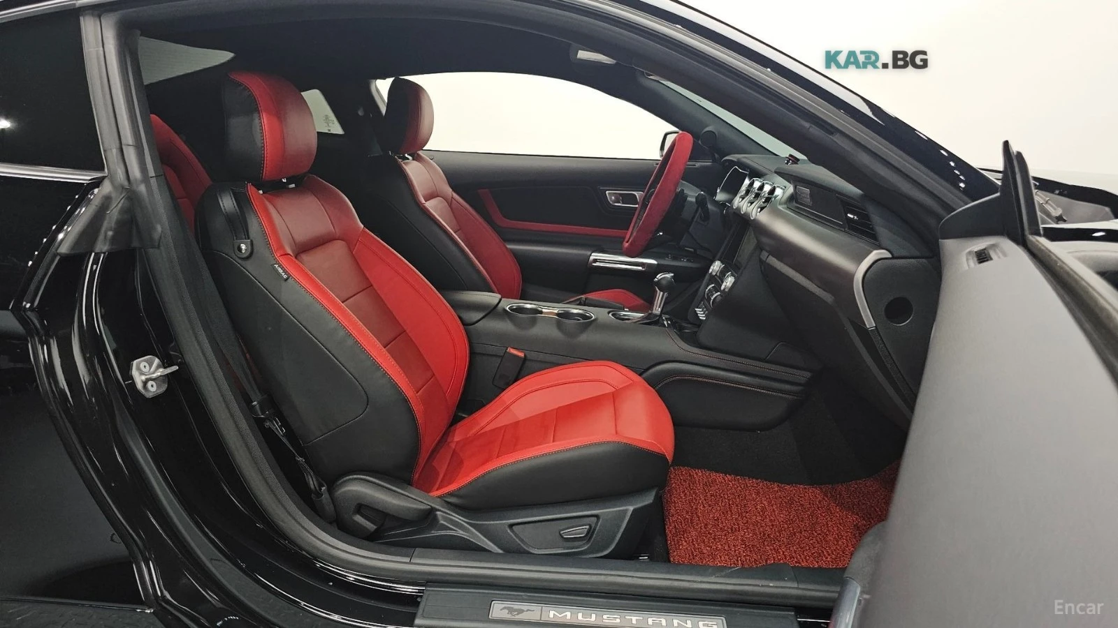 Ford Mustang * LED* KEYLESS* Camera* ПОДГРЕВ* , снимка 10 - Автомобили и джипове - 55102317