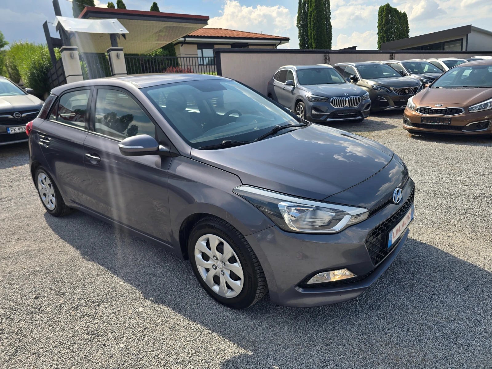Hyundai I20 1.2i-85k.c-EURO-6, снимка 3 - Автомобили и джипове - 55333059