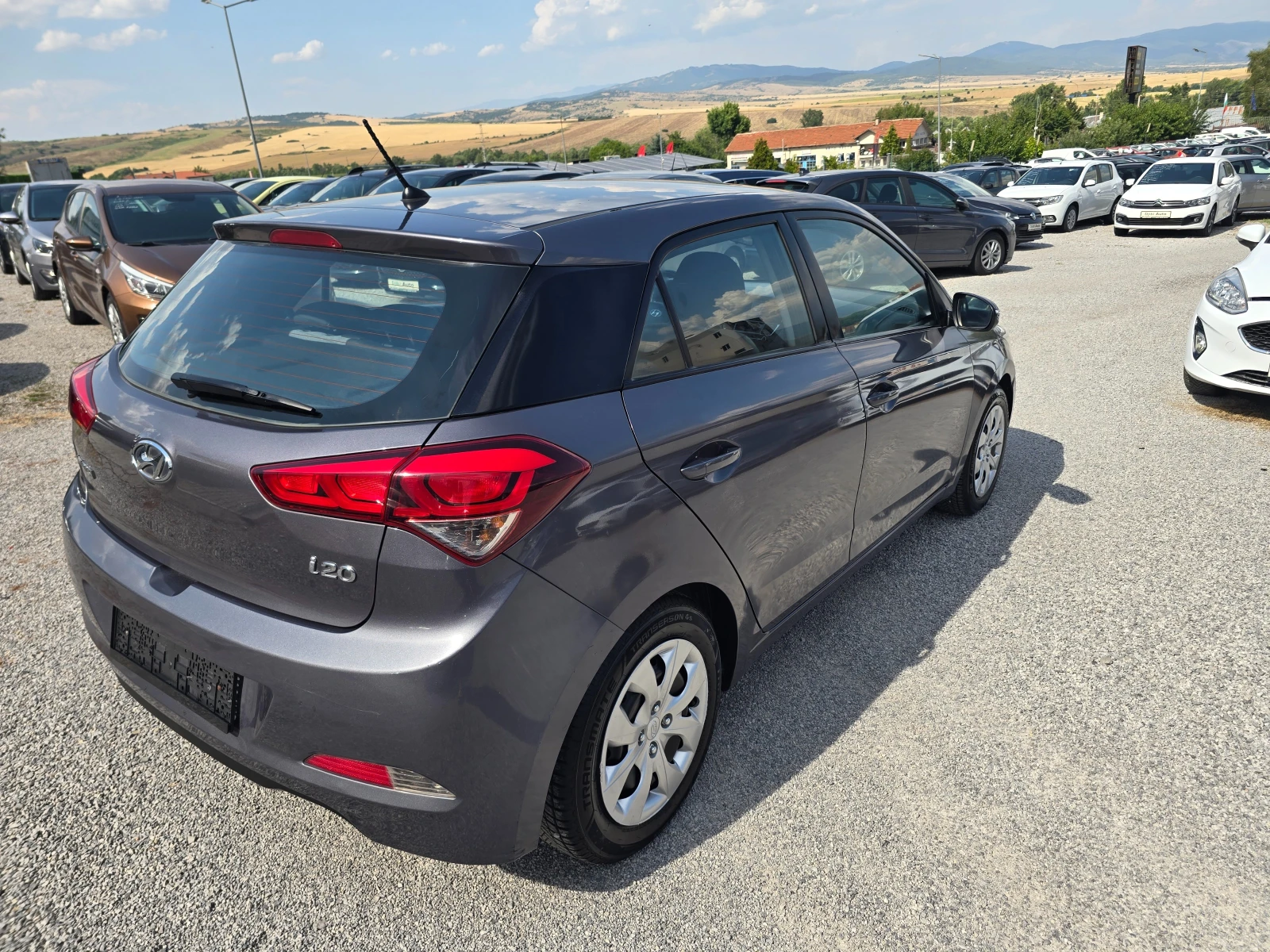 Hyundai I20 1.2i-85k.c-EURO-6, снимка 5 - Автомобили и джипове - 55333059
