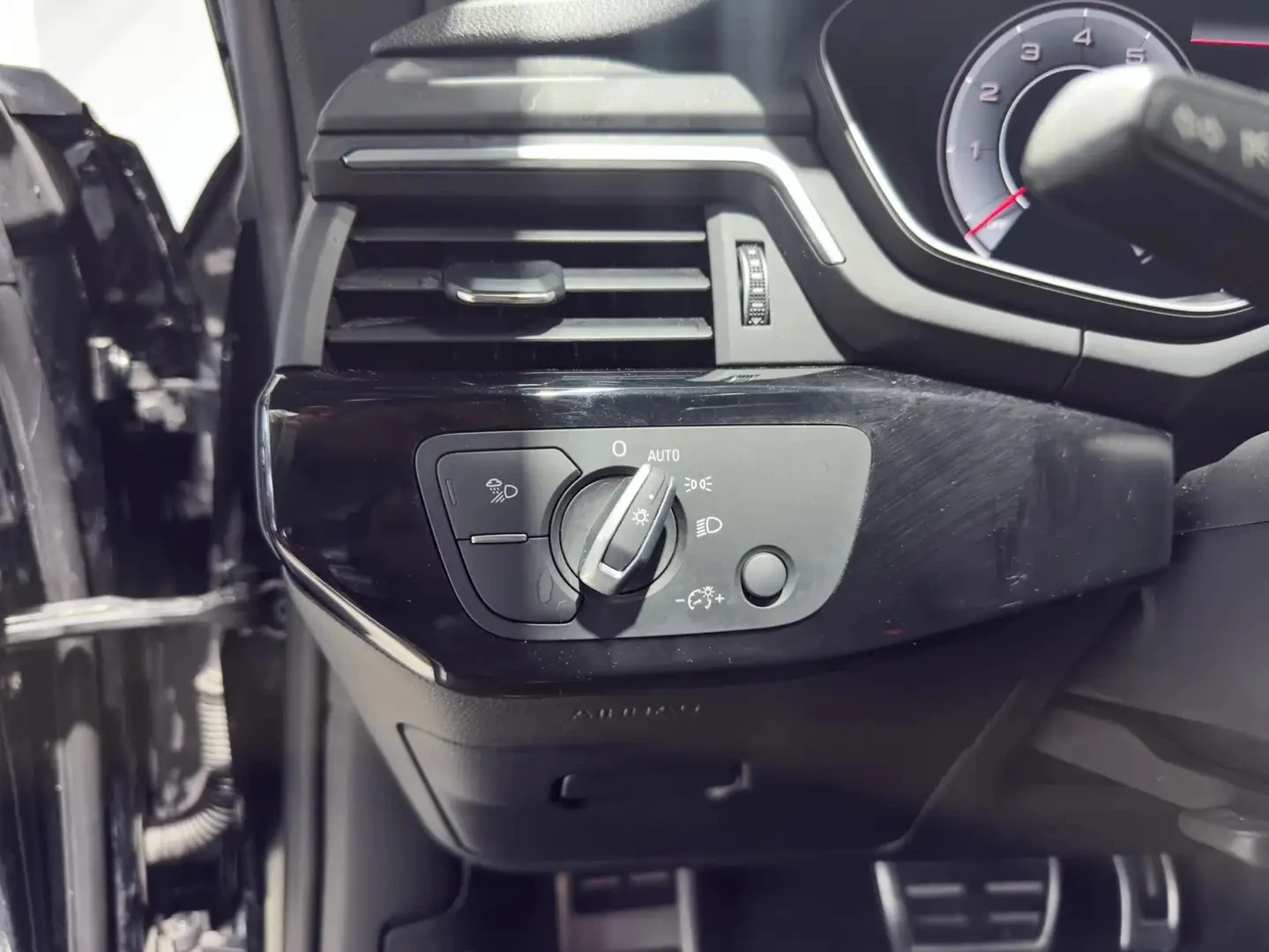 Audi A5 2.0 TFSI QUATTRO S-LINE, снимка 9 - Автомобили и джипове - 56130912