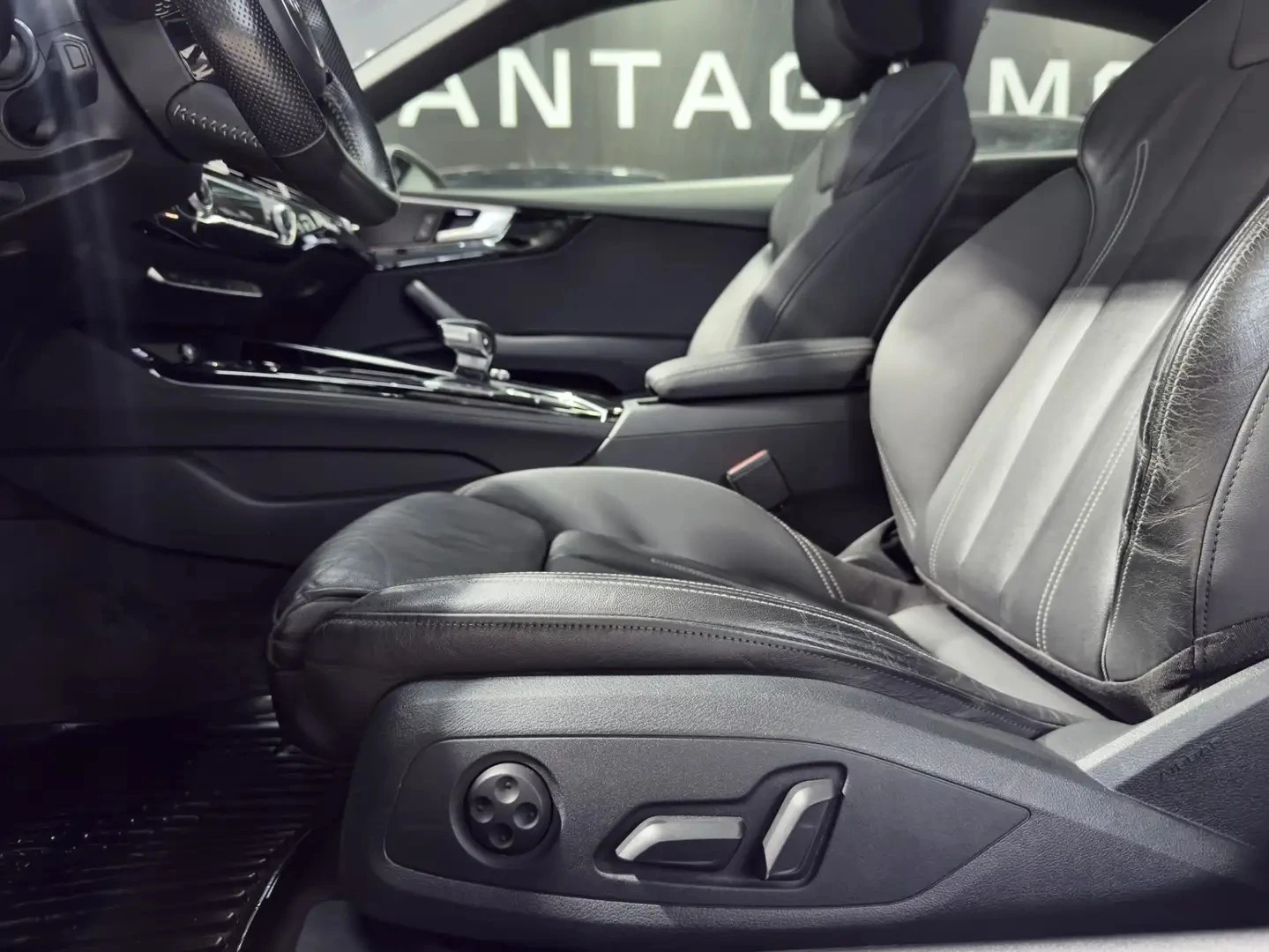 Audi A5 2.0 TFSI QUATTRO S-LINE, снимка 10 - Автомобили и джипове - 56130912