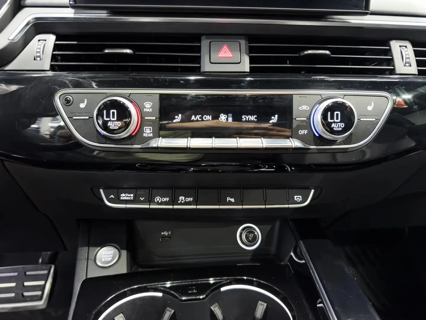 Audi A5 2.0 TFSI QUATTRO S-LINE, снимка 13 - Автомобили и джипове - 56130912