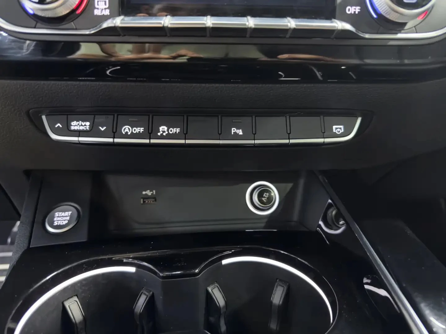Audi A5 2.0 TFSI QUATTRO S-LINE, снимка 16 - Автомобили и джипове - 56130912