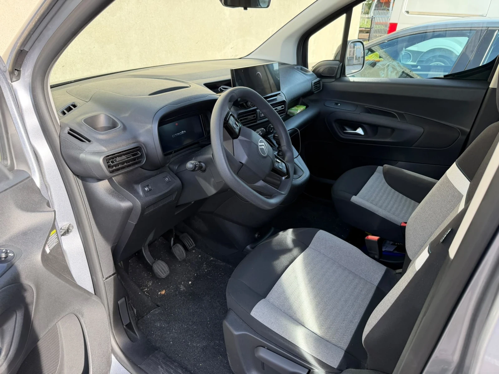 Citroen Berlingo 11/2025 евро6Е, 12000км, ново, снимка 5 - Автомобили и джипове - 56216978