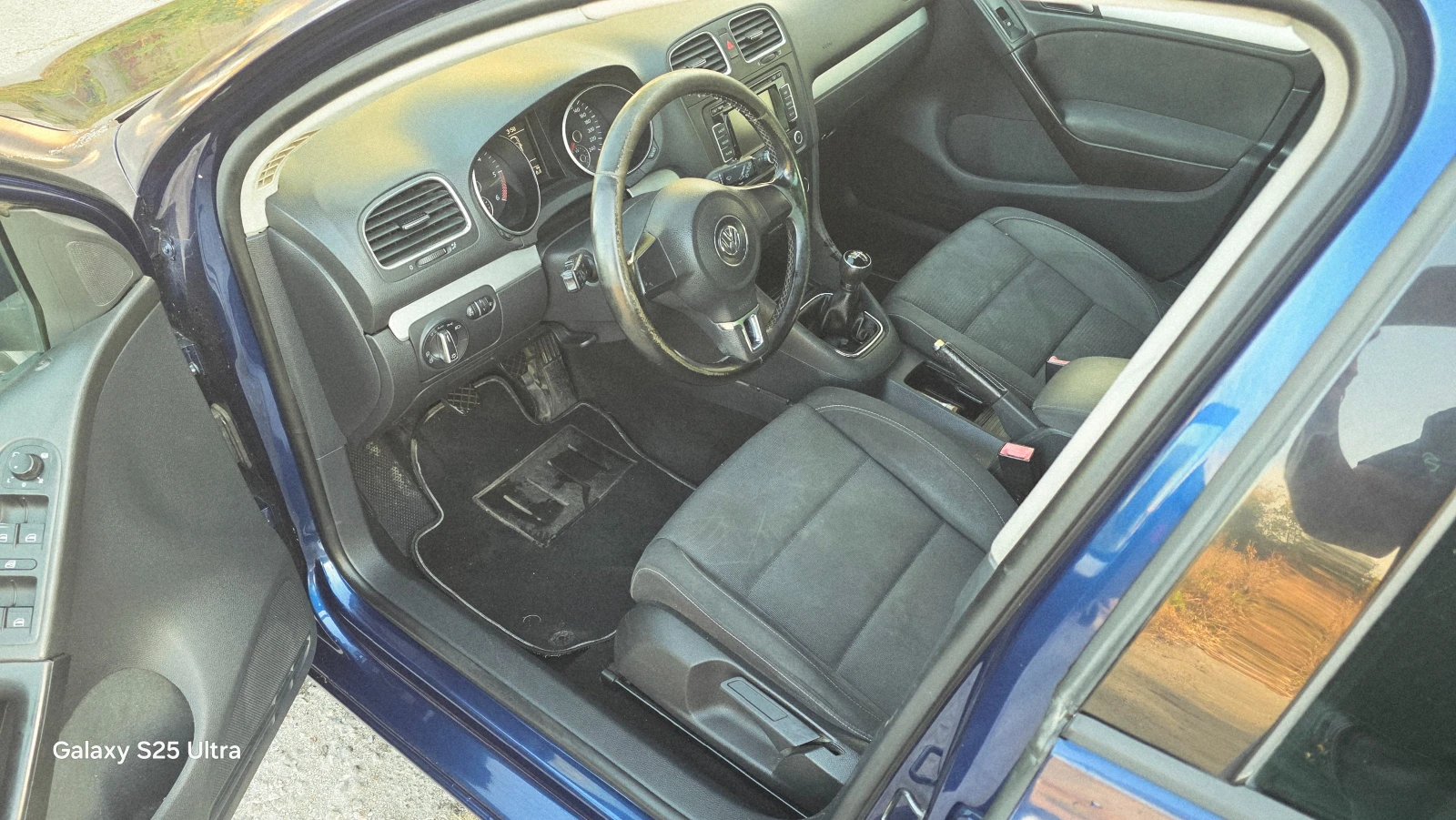 VW Golf 1.6d, снимка 5 - Автомобили и джипове - 56434575