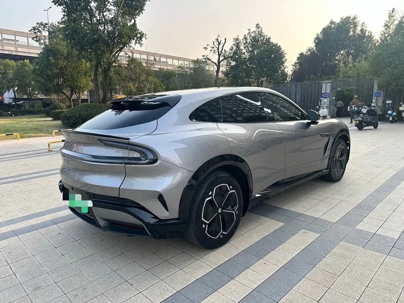 Xiaomi YU7 2025 Extended Range RWD Edition, снимка 2 - Автомобили и джипове - 56650241