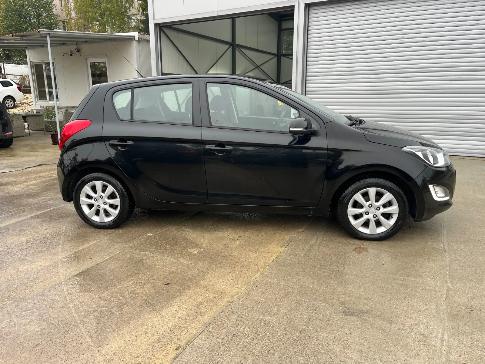 Hyundai I20 1.25 газ, снимка 5 - Автомобили и джипове - 56732967