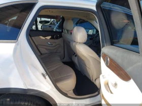 Mercedes-Benz GLC 300 2.0L I-4 DI, DOHC, VVT, TURBO, 241HP 4X2 Drive, снимка 13