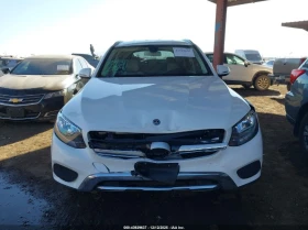 Mercedes-Benz GLC 300 2.0L I-4 DI, DOHC, VVT, TURBO, 241HP 4X2 Drive, снимка 11