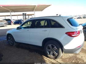 Mercedes-Benz GLC 300 2.0L I-4 DI, DOHC, VVT, TURBO, 241HP 4X2 Drive, снимка 6