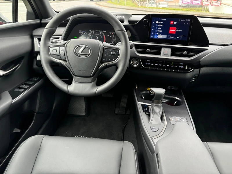 Lexus UX 250h  * F-Sport Design* Navigation, снимка 5 - Автомобили и джипове - 48276735