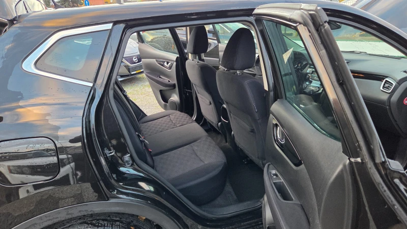 Nissan Qashqai 1.5 dCi EUR.5B, снимка 13 - Автомобили и джипове - 52335056