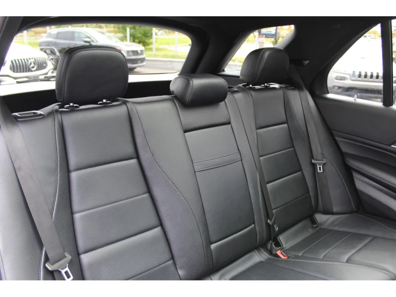 Mercedes-Benz GLE 350 4MATIC AMG NIGHT PACK* BURMESTER* 360* HEAD UP* ПА, снимка 12 - Автомобили и джипове - 52553886