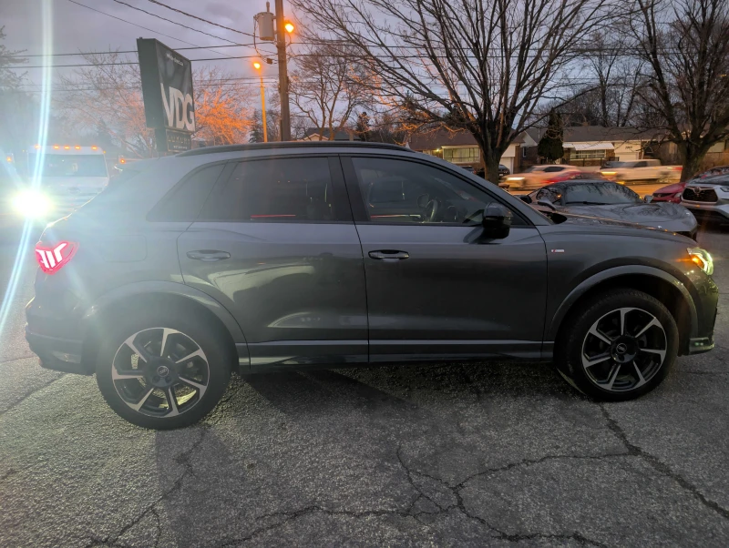 Audi Q3 * CARFAX * БЕЗ ПЪРВОНАЧАЛНА ВНОСКА, снимка 3 - Автомобили и джипове - 52583086