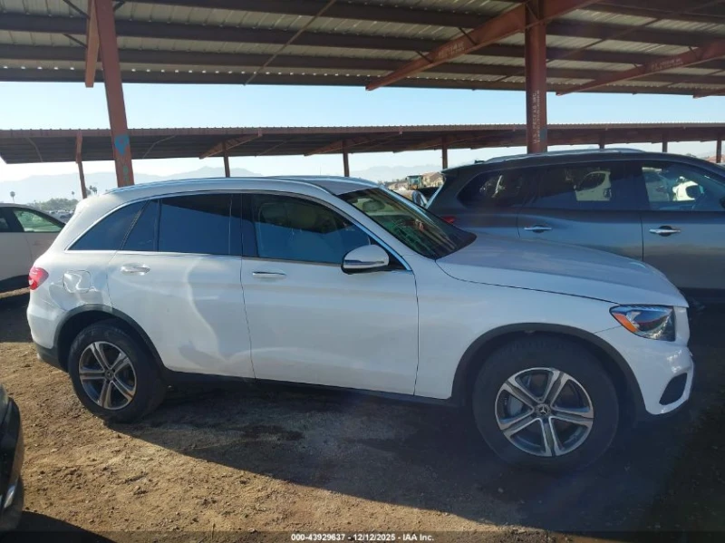 Mercedes-Benz GLC 300 2.0L I-4 DI, DOHC, VVT, TURBO, 241HP 4X2 Drive, снимка 5 - Автомобили и джипове - 53443348