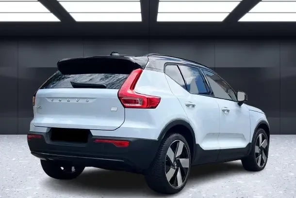 Volvo XC40 Recharge AWD = Plus = Гаранция, снимка 3 - Автомобили и джипове - 54179358