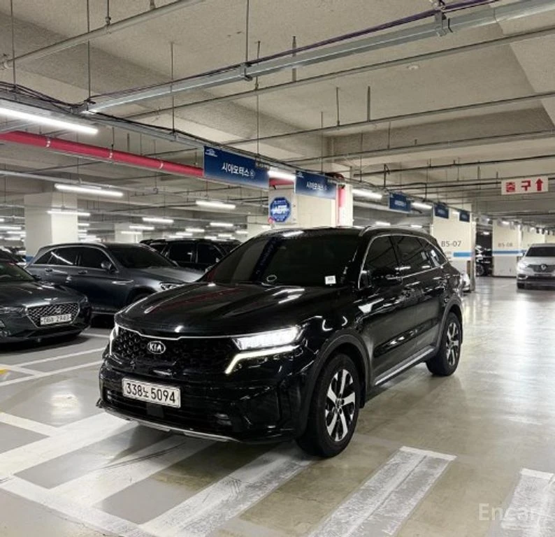 Kia Sorento 2.2 D Prestige 4x4* DISTRONIC* ПОДГРЕВ* ОБДУХВАНЕ*