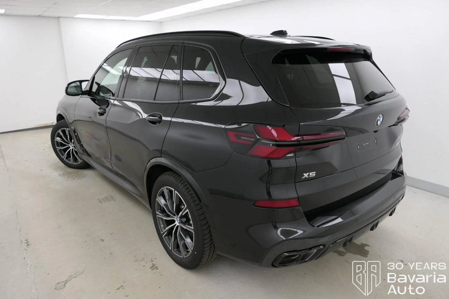 BMW X5 M60i xDrive M Sport Paket - изображение 2