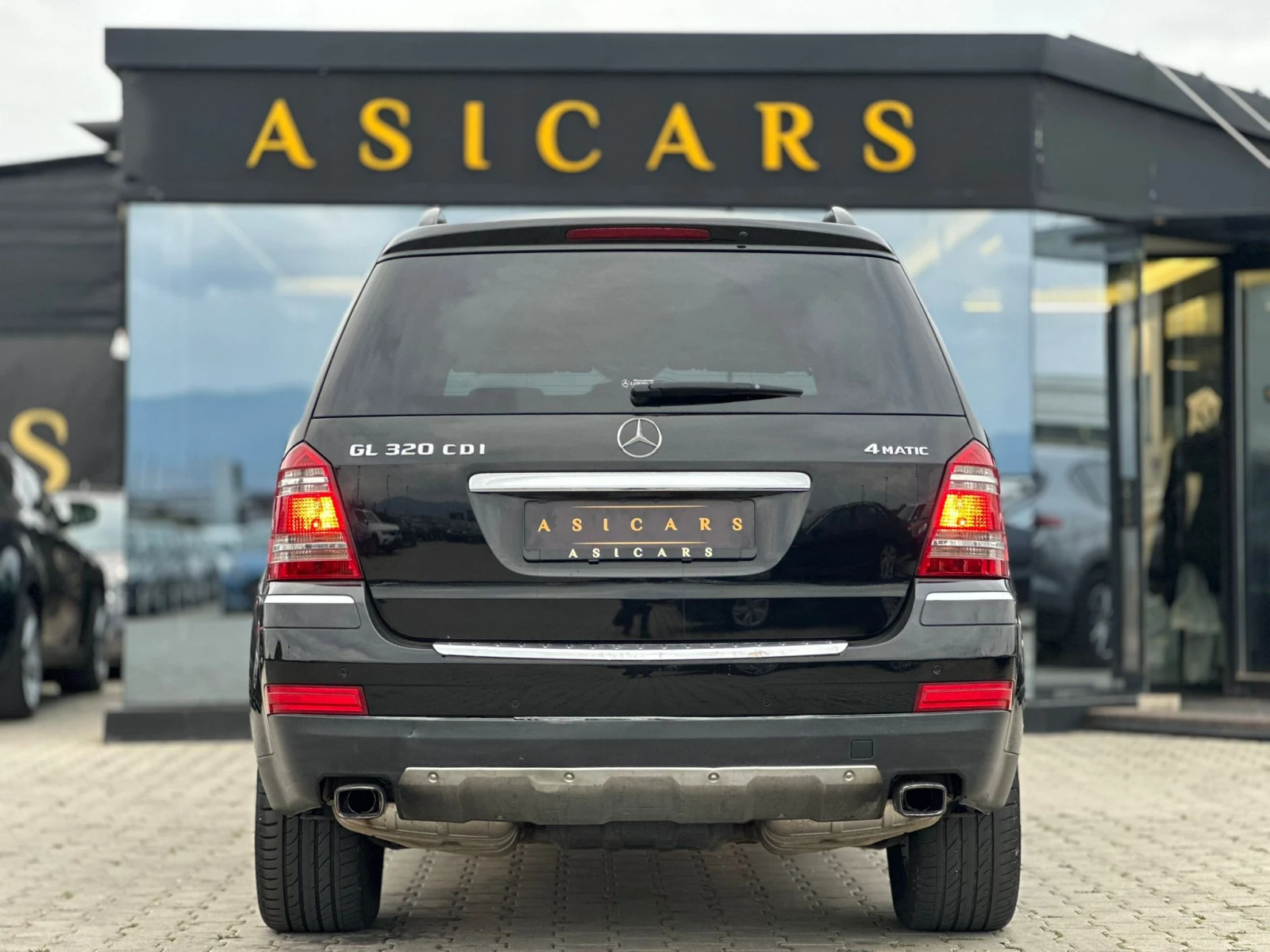 Mercedes-Benz GL 320 / 4 MATIC / SPORT / 6+ 1 / 2X TV / TOP / ГАРАНЦИЯ  - изображение 4