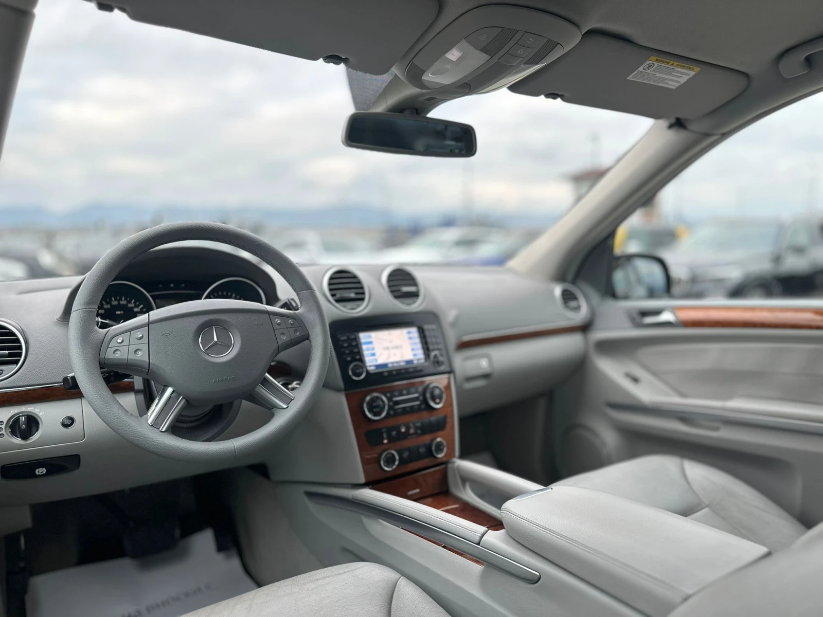 Mercedes-Benz GL 320 / 4 MATIC / SPORT / 6+ 1 / 2X TV / TOP / ГАРАНЦИЯ  - изображение 9