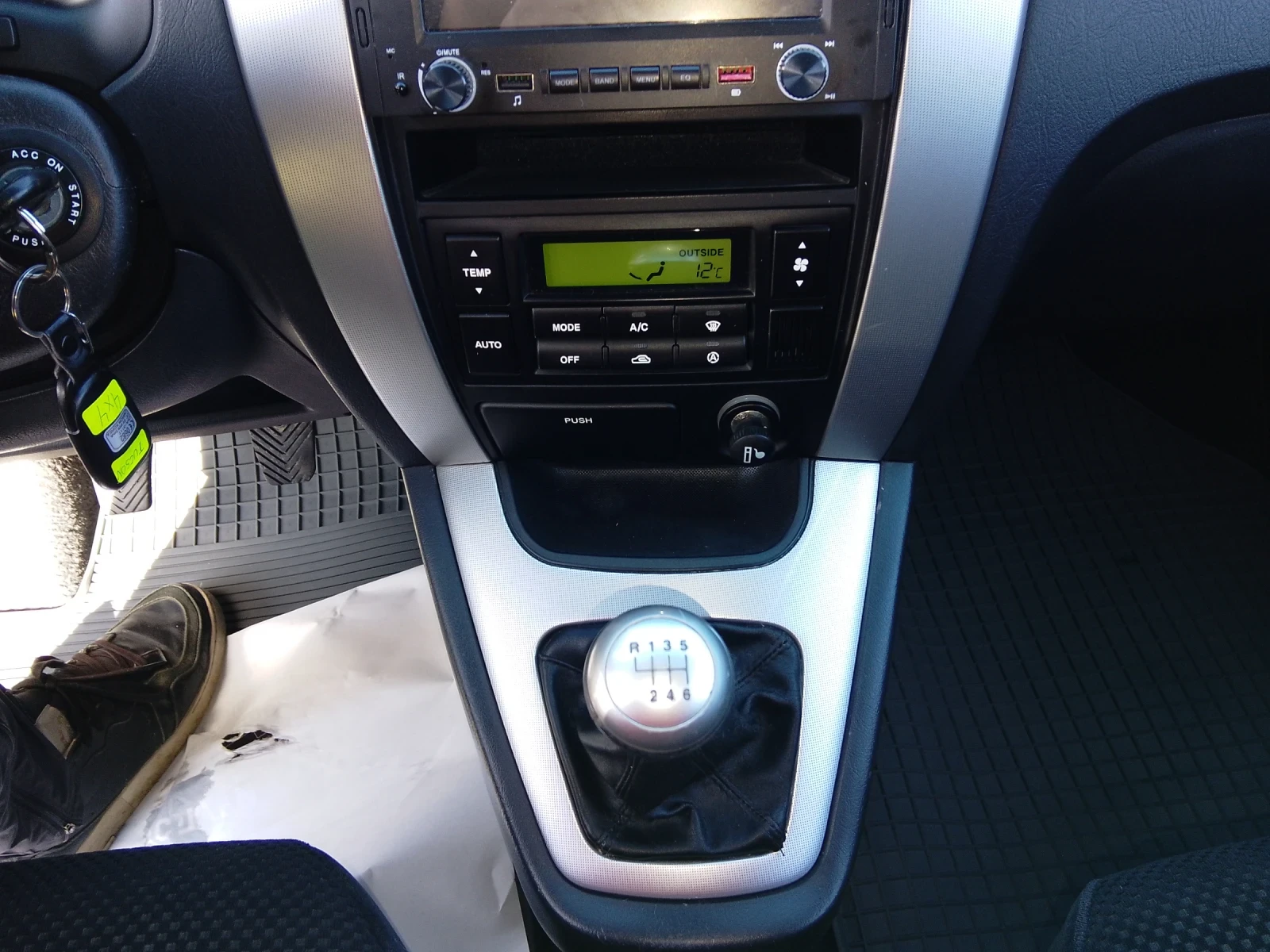 Hyundai Tucson 2.0-DIESEL-4X4-КЛИМАТРОНИК-ОТЛИЧЕН- - изображение 10