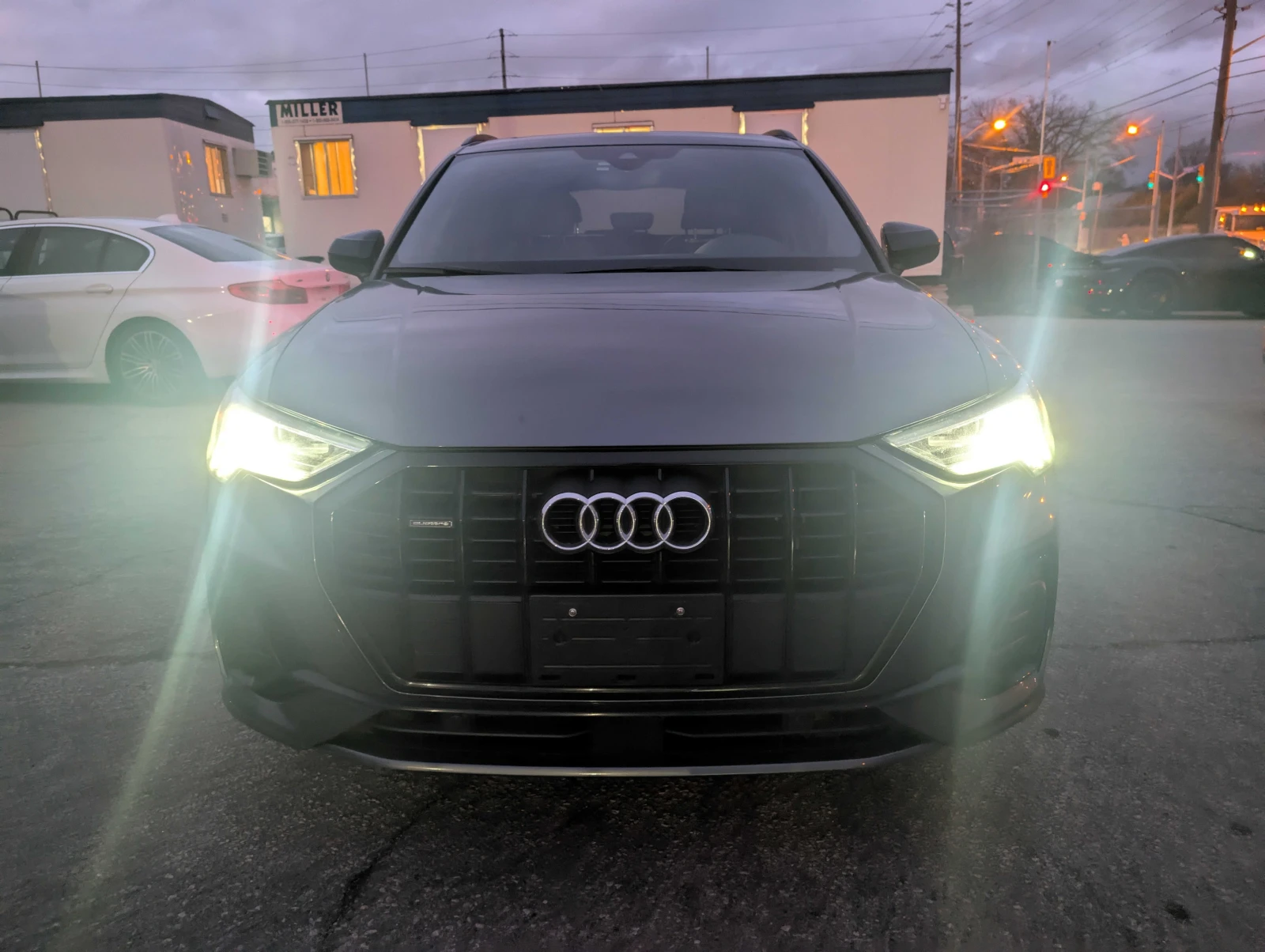 Audi Q3 * CARFAX *    | Mobile.bg   2